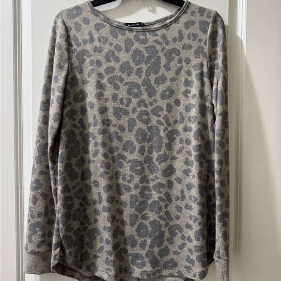 Pink Clover Tops - Gray Leopard Print Long Sleeve Top